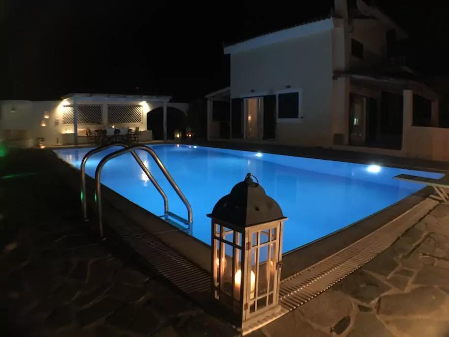 Villa Costa Hydra Plépi Exterior foto